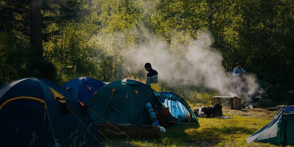 De camping pakket tent tijdens The Ride