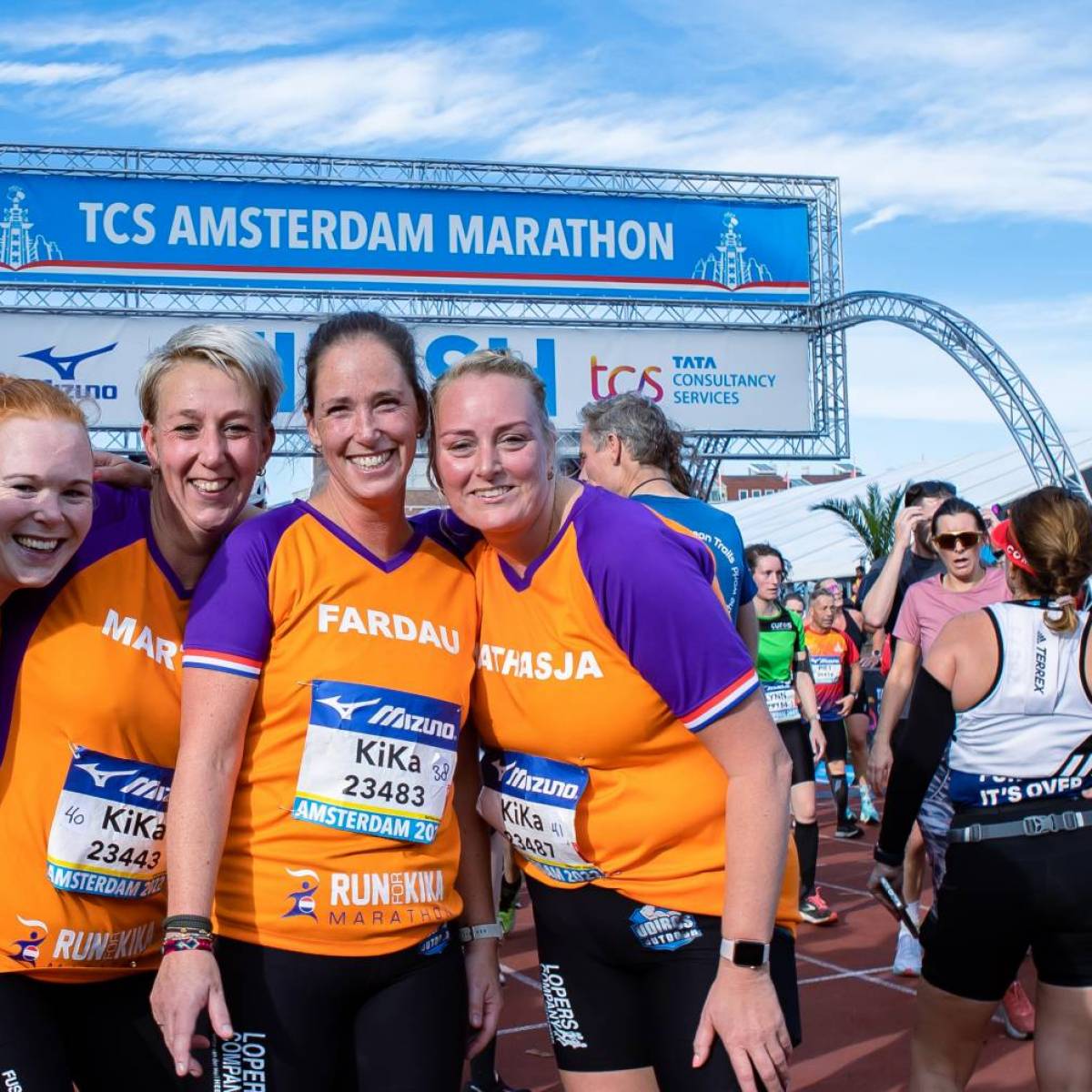 Hardlopers bij finish Amsterdam