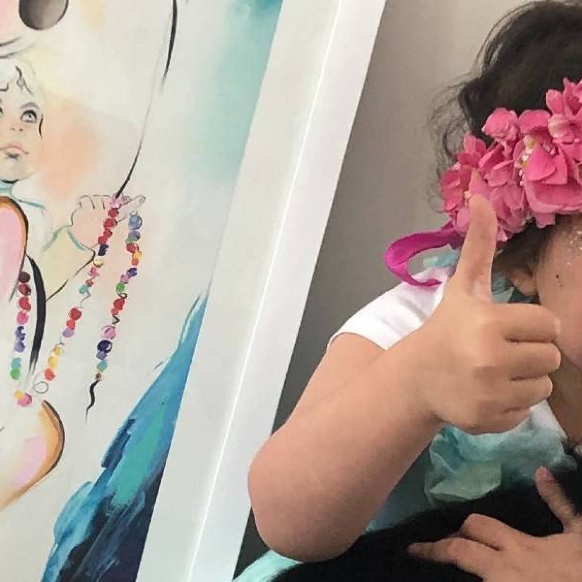 Danique steekt haar duim omhoog, ze is schoon verklaard.