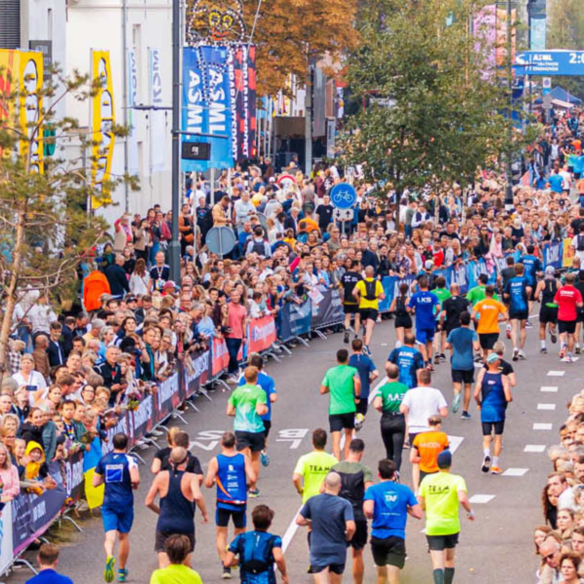 Hardlopers ASML Eindhoven Marathon