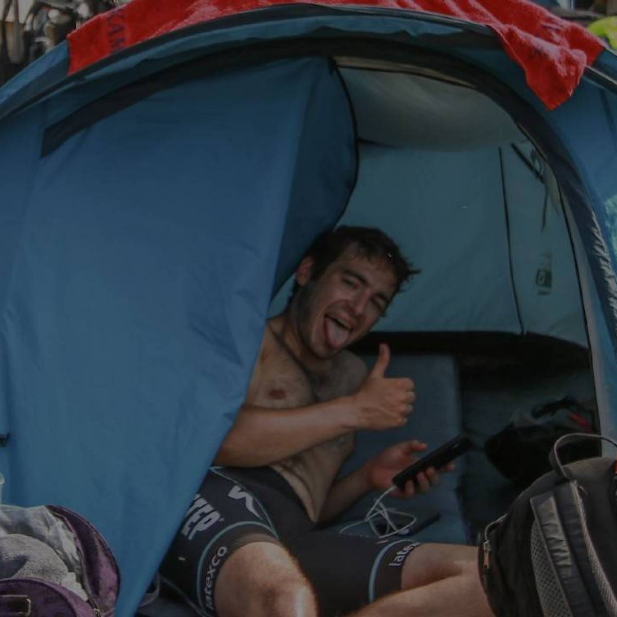 Afbeelding van een pop-up tentje tijdens Tour for Life