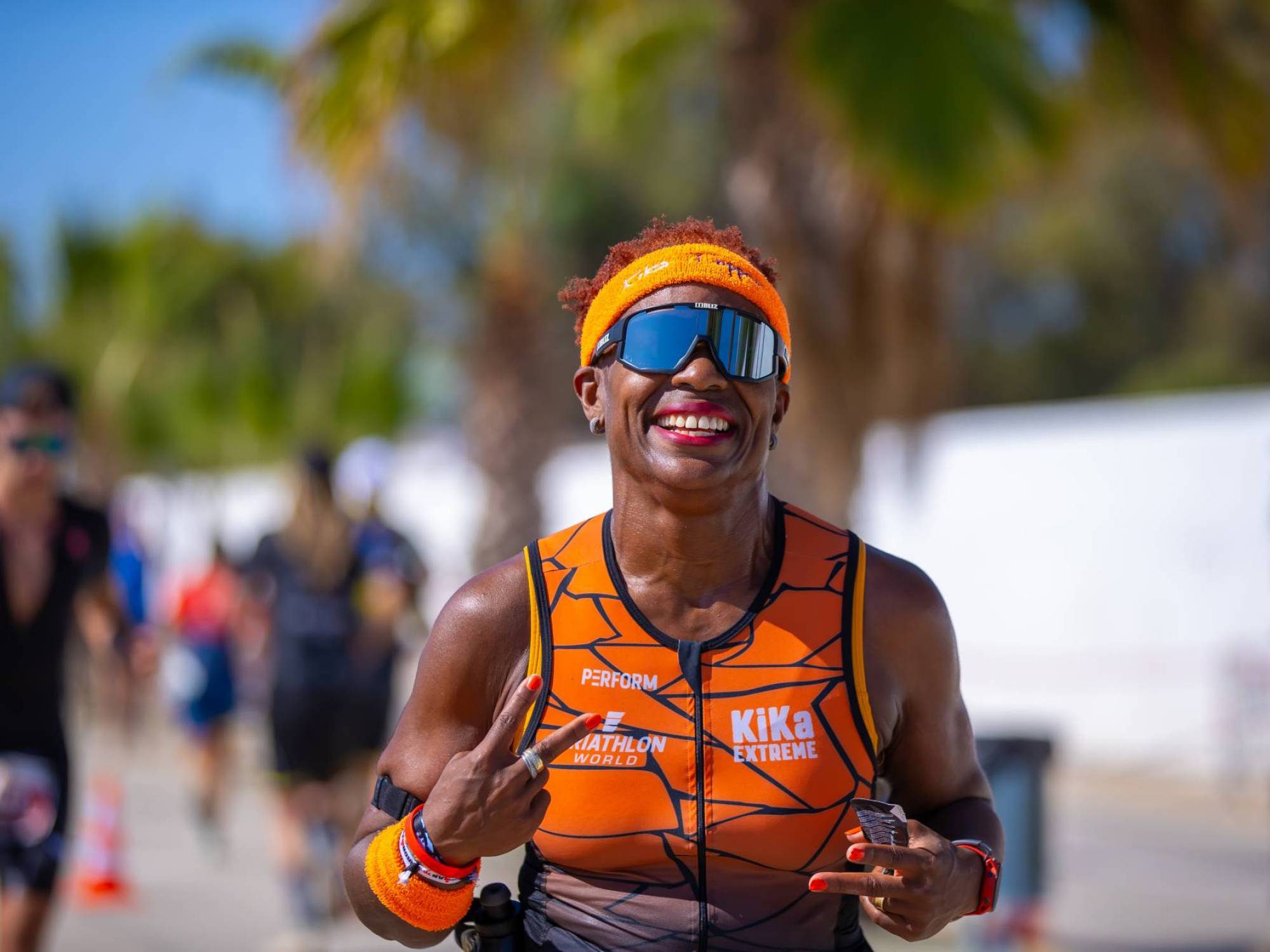 Triatleet die zwemt in Callela