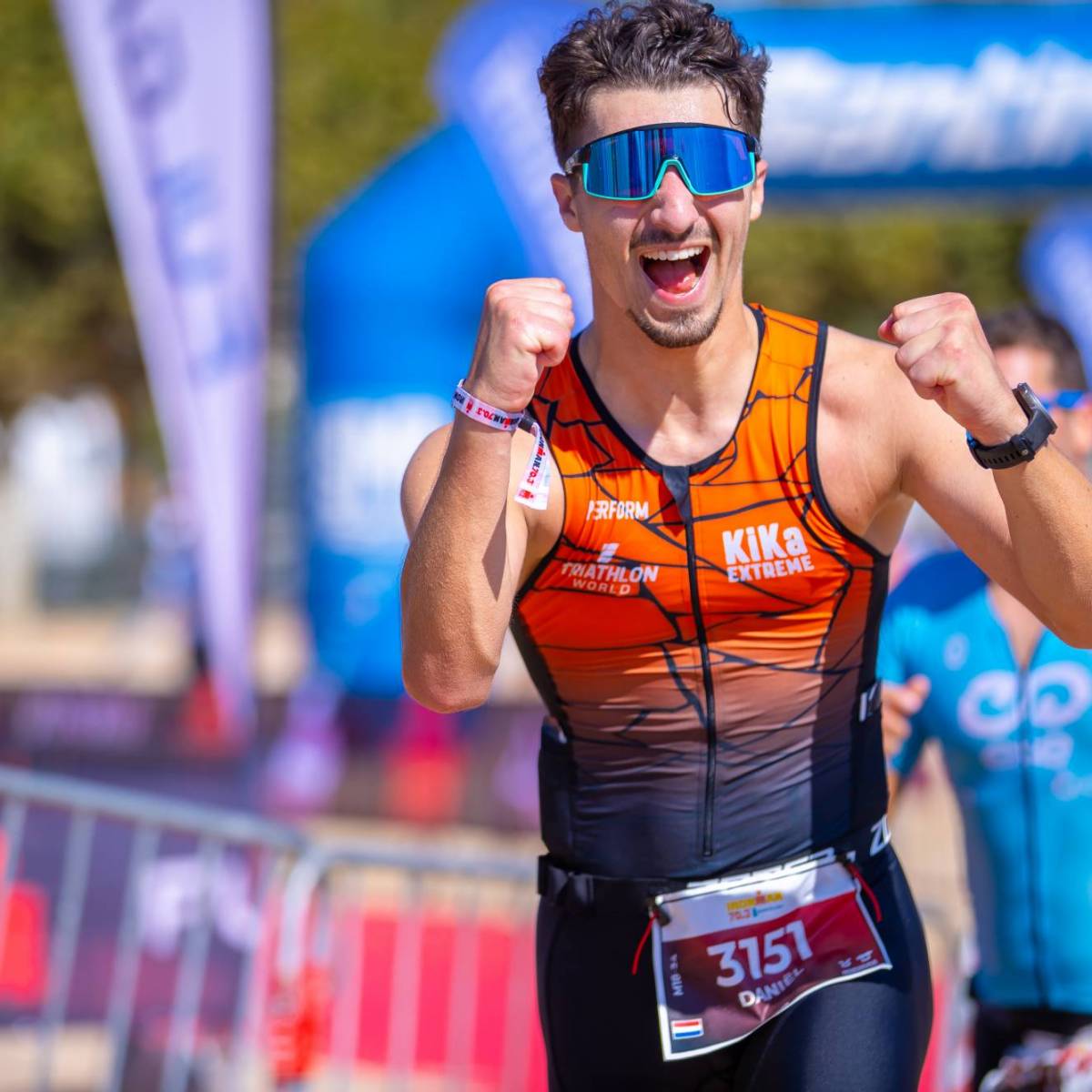 Triatleet die fietst in Cascais